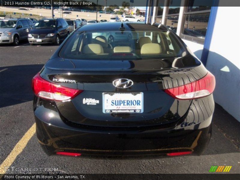 Midnight Black / Beige 2013 Hyundai Elantra GLS