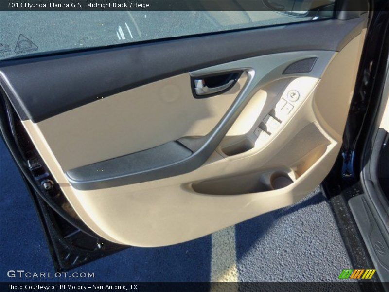 Midnight Black / Beige 2013 Hyundai Elantra GLS