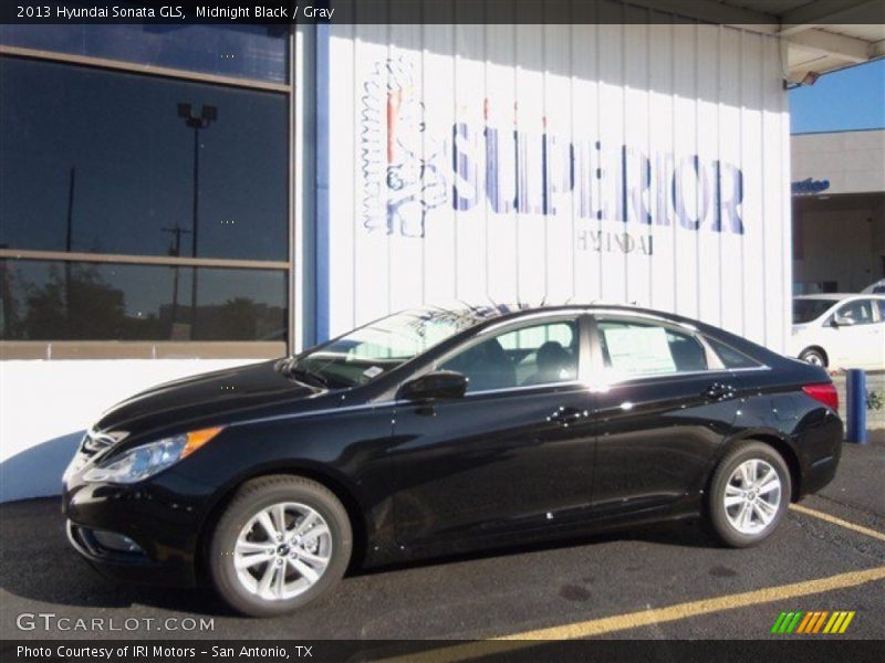 Midnight Black / Gray 2013 Hyundai Sonata GLS