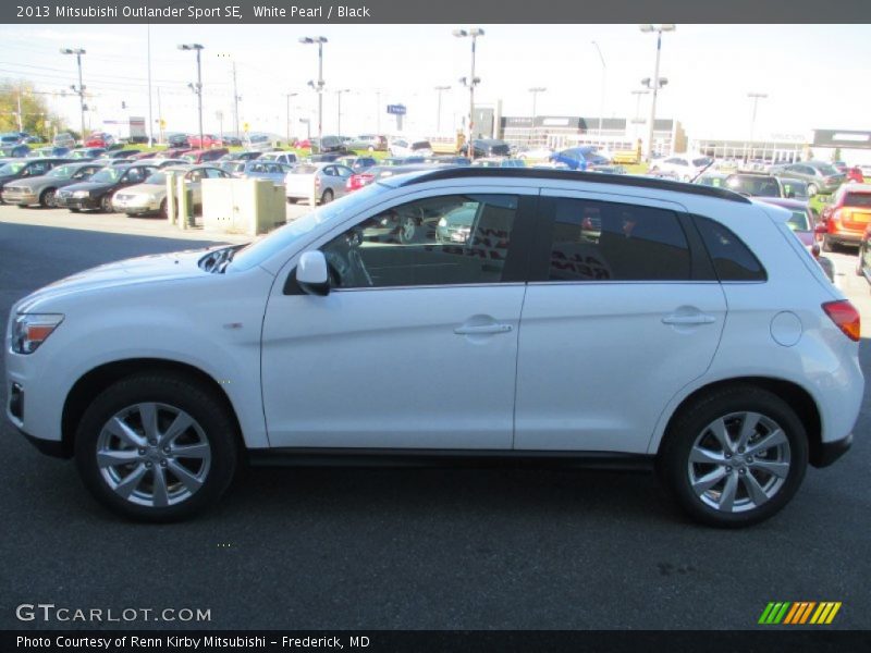 White Pearl / Black 2013 Mitsubishi Outlander Sport SE