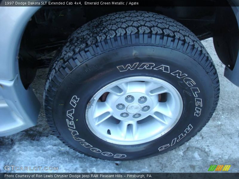 Emerald Green Metallic / Agate 1997 Dodge Dakota SLT Extended Cab 4x4