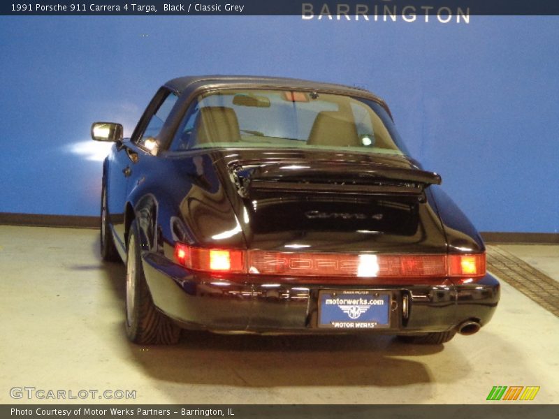 Black / Classic Grey 1991 Porsche 911 Carrera 4 Targa