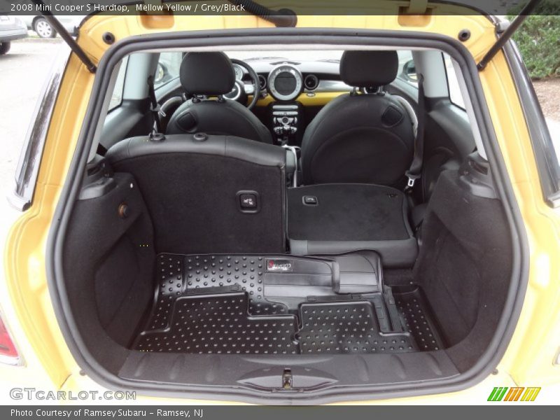  2008 Cooper S Hardtop Trunk