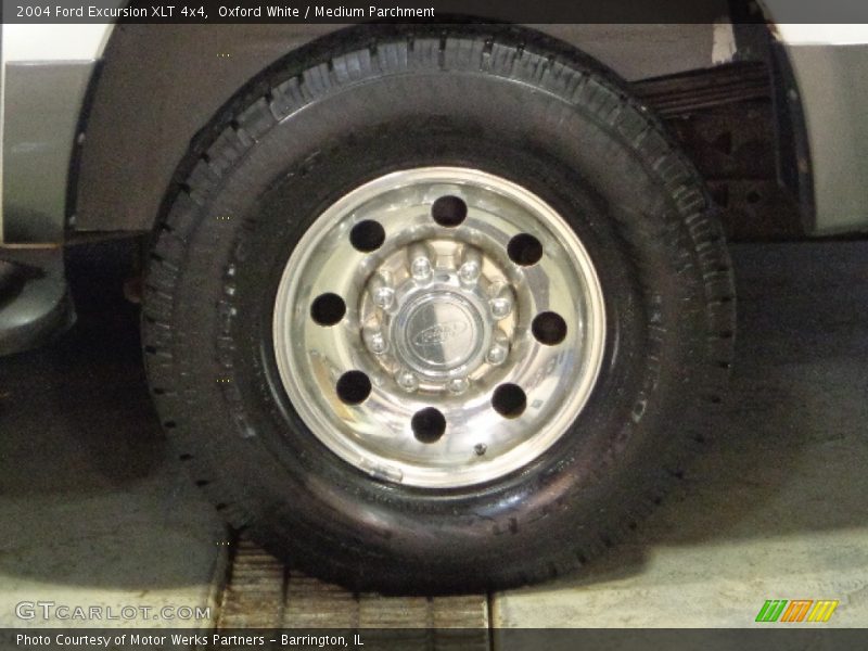 Oxford White / Medium Parchment 2004 Ford Excursion XLT 4x4