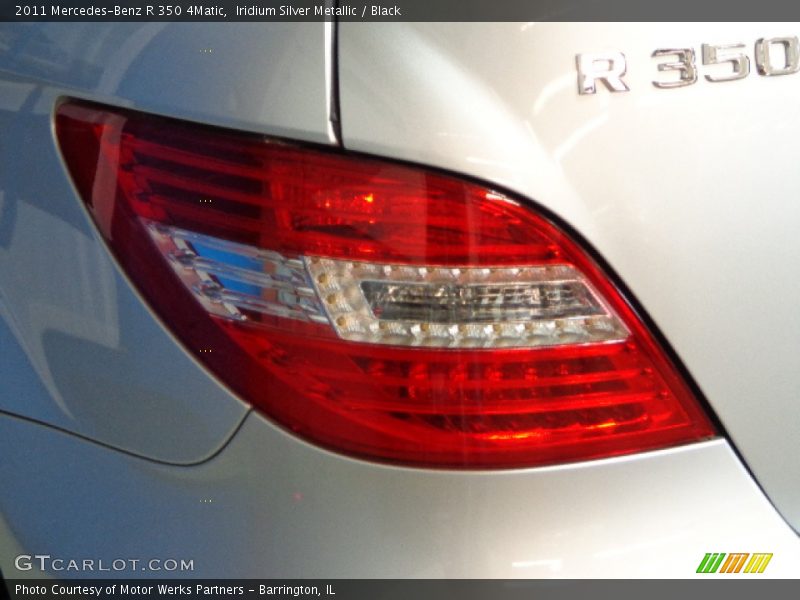 Iridium Silver Metallic / Black 2011 Mercedes-Benz R 350 4Matic