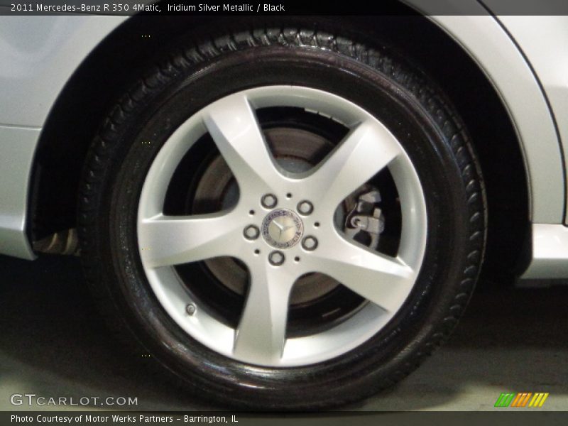 Iridium Silver Metallic / Black 2011 Mercedes-Benz R 350 4Matic