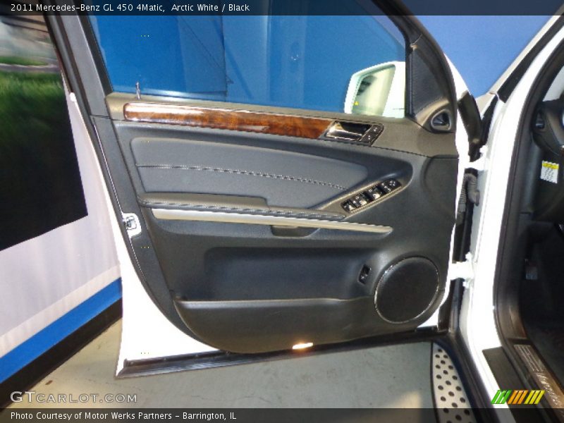 Arctic White / Black 2011 Mercedes-Benz GL 450 4Matic