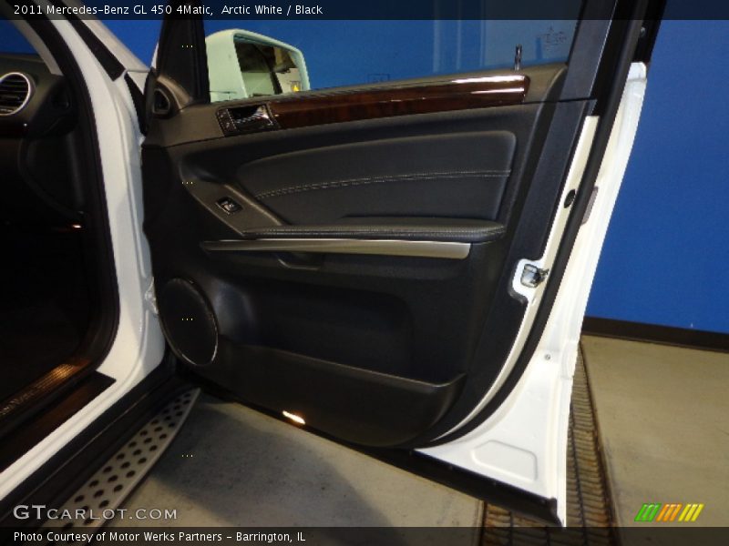 Arctic White / Black 2011 Mercedes-Benz GL 450 4Matic