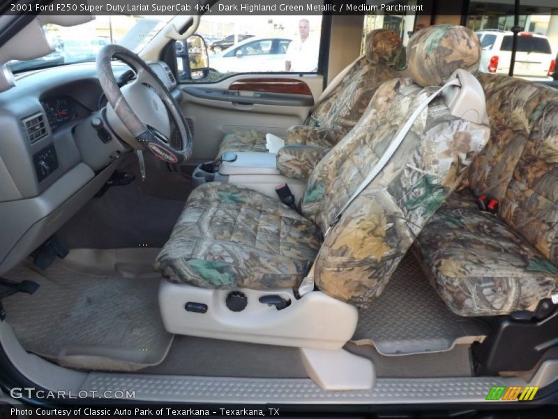 Dark Highland Green Metallic / Medium Parchment 2001 Ford F250 Super Duty Lariat SuperCab 4x4