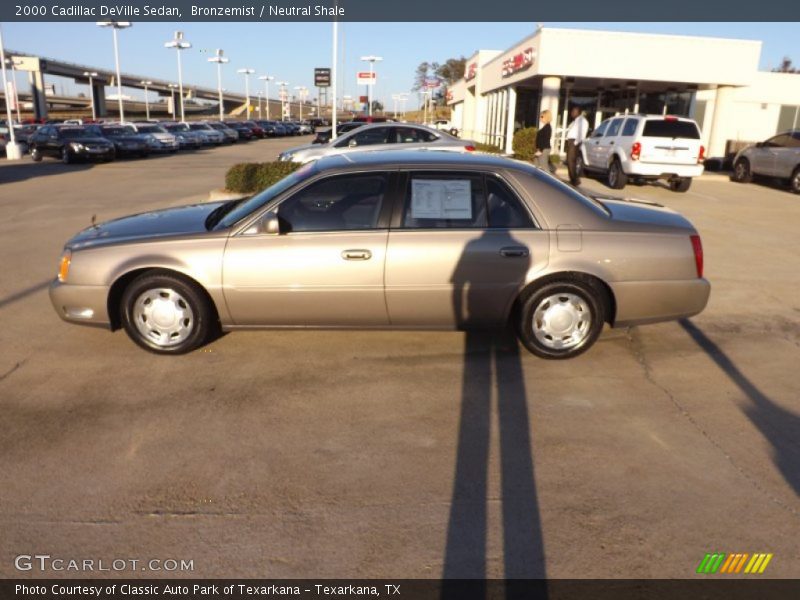Bronzemist / Neutral Shale 2000 Cadillac DeVille Sedan
