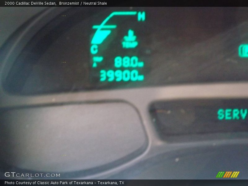 Bronzemist / Neutral Shale 2000 Cadillac DeVille Sedan