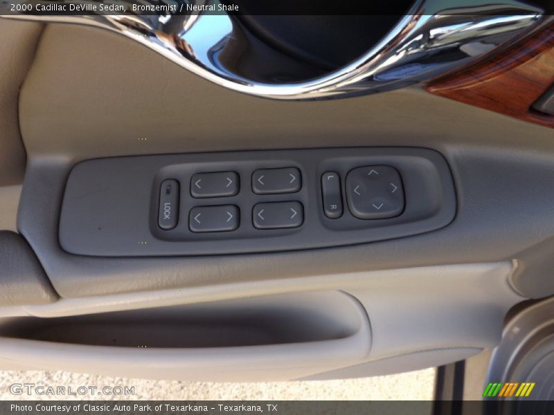 Bronzemist / Neutral Shale 2000 Cadillac DeVille Sedan