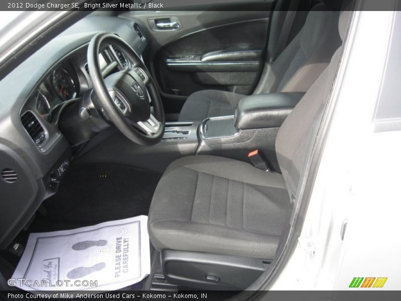 Bright Silver Metallic / Black 2012 Dodge Charger SE