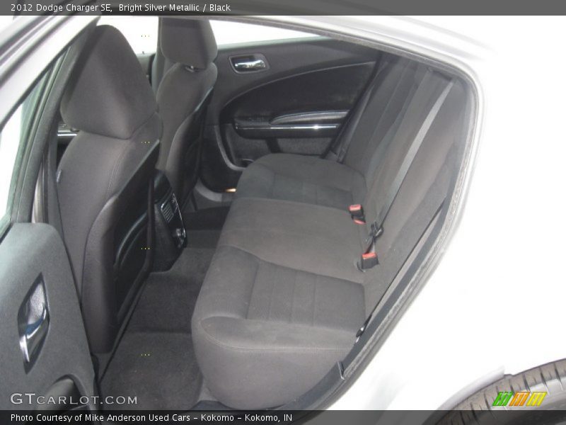 Bright Silver Metallic / Black 2012 Dodge Charger SE