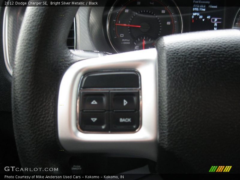 Bright Silver Metallic / Black 2012 Dodge Charger SE