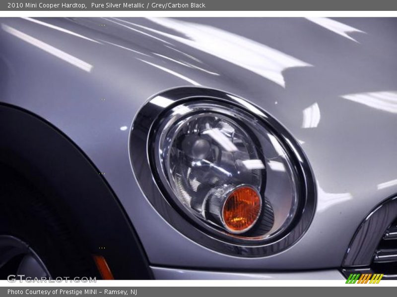 Pure Silver Metallic / Grey/Carbon Black 2010 Mini Cooper Hardtop