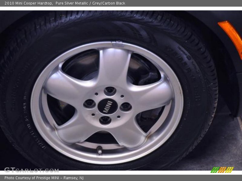 Pure Silver Metallic / Grey/Carbon Black 2010 Mini Cooper Hardtop