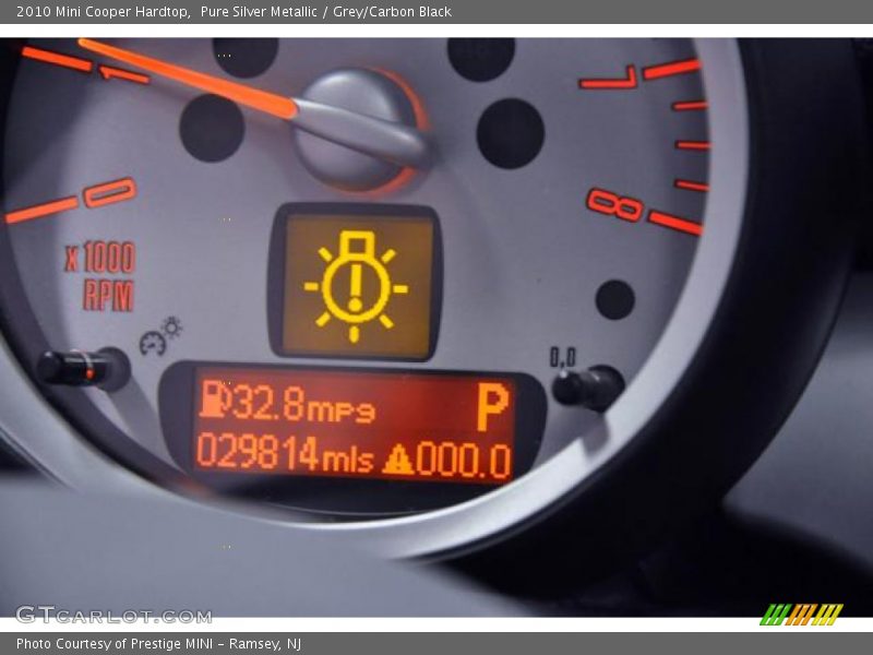 Pure Silver Metallic / Grey/Carbon Black 2010 Mini Cooper Hardtop