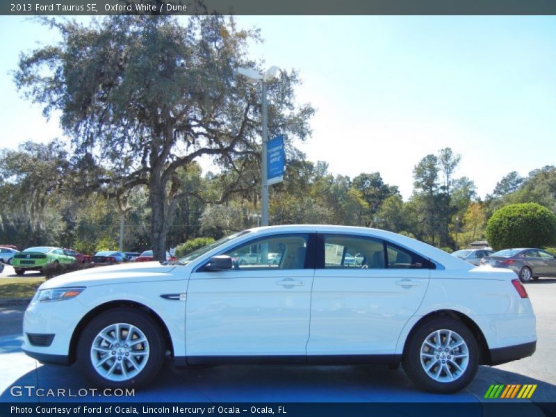 Oxford White / Dune 2013 Ford Taurus SE
