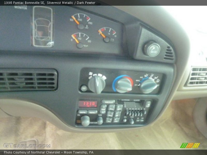 Silvermist Metallic / Dark Pewter 1998 Pontiac Bonneville SE