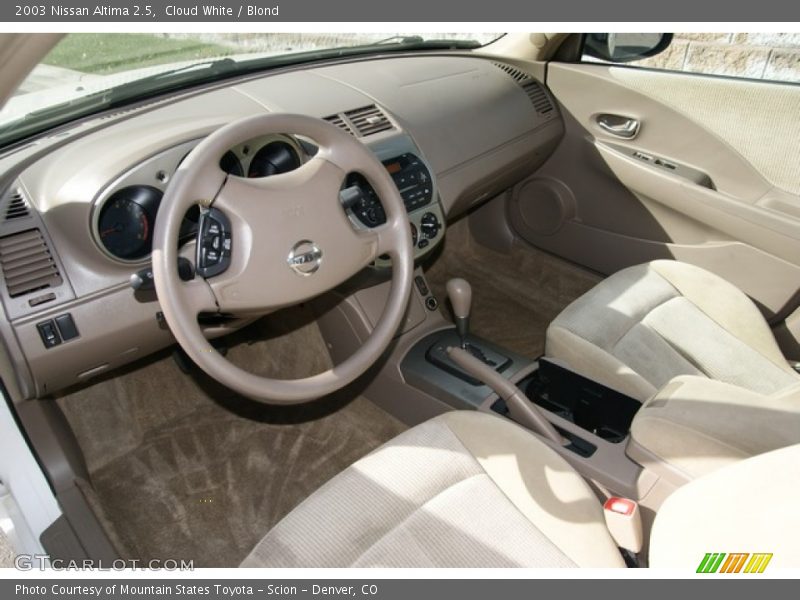 Cloud White / Blond 2003 Nissan Altima 2.5