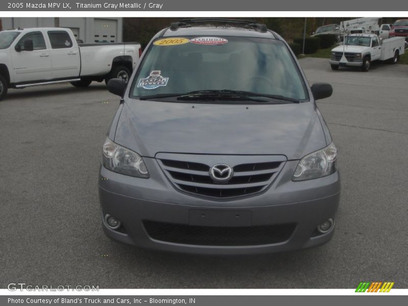 Titanium Gray Metallic / Gray 2005 Mazda MPV LX