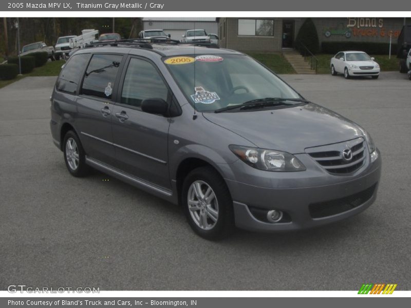 Titanium Gray Metallic / Gray 2005 Mazda MPV LX