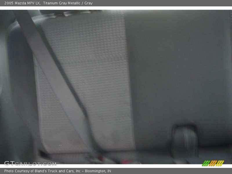 Titanium Gray Metallic / Gray 2005 Mazda MPV LX