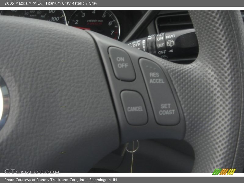 Titanium Gray Metallic / Gray 2005 Mazda MPV LX