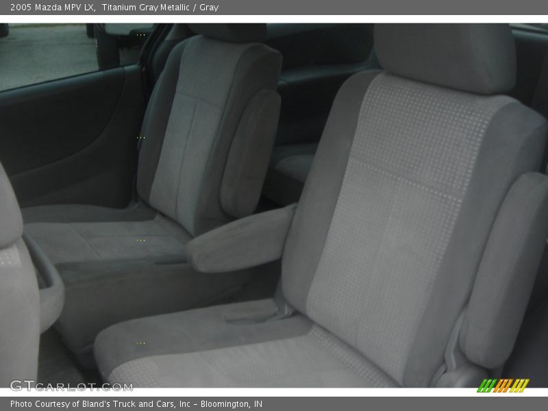 Titanium Gray Metallic / Gray 2005 Mazda MPV LX