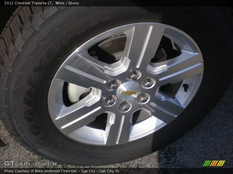 White / Ebony 2012 Chevrolet Traverse LT