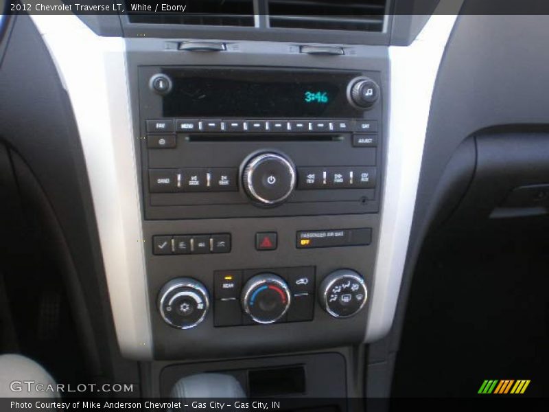 White / Ebony 2012 Chevrolet Traverse LT