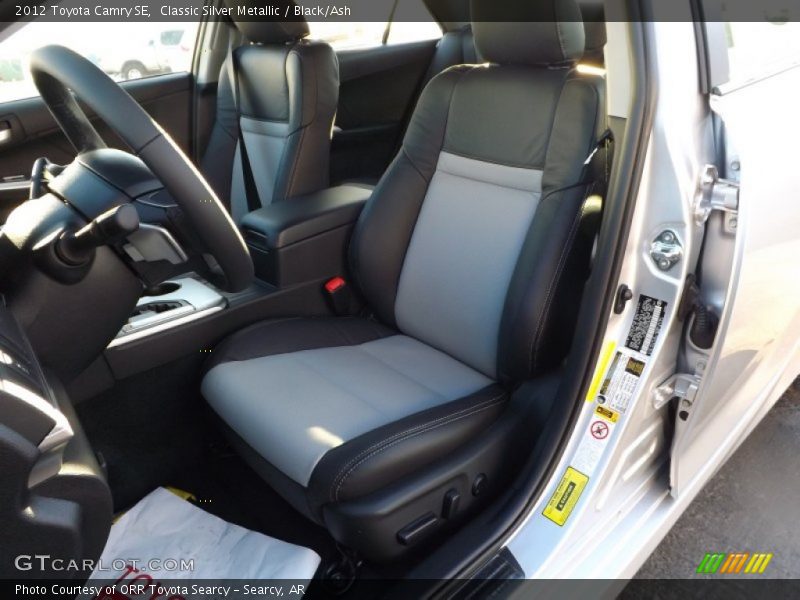 Classic Silver Metallic / Black/Ash 2012 Toyota Camry SE