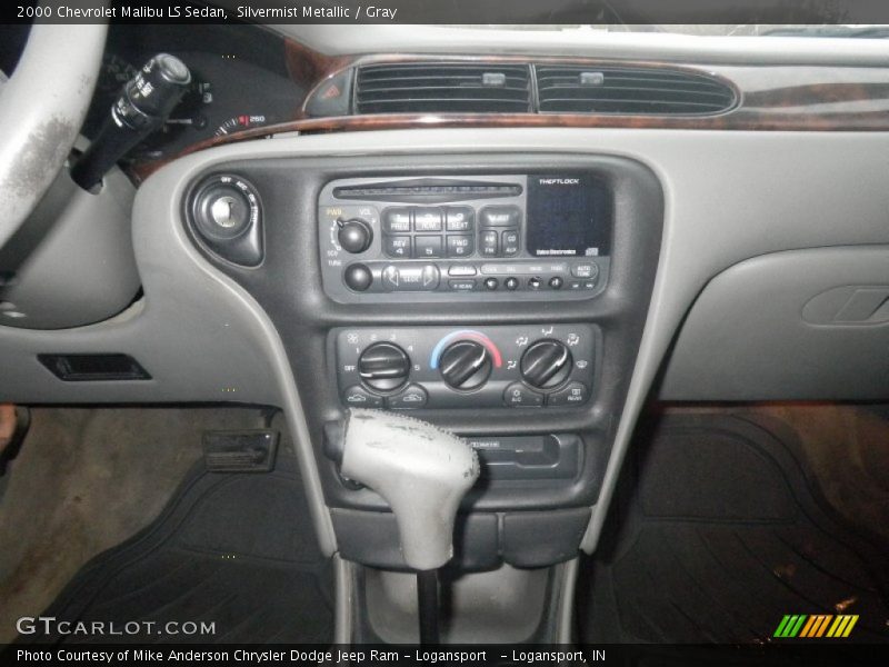 Silvermist Metallic / Gray 2000 Chevrolet Malibu LS Sedan