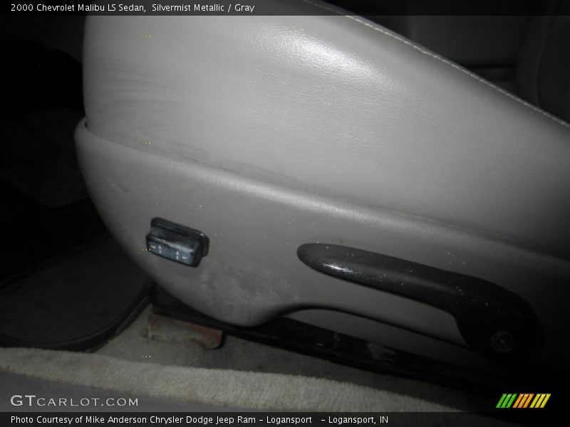 Silvermist Metallic / Gray 2000 Chevrolet Malibu LS Sedan