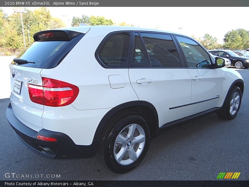 Alpine White / Sand Beige 2010 BMW X5 xDrive30i