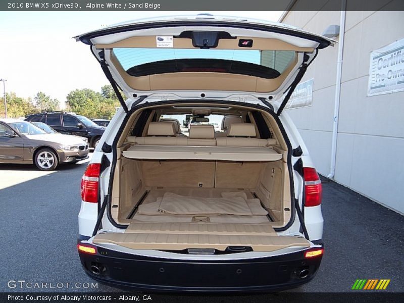 Alpine White / Sand Beige 2010 BMW X5 xDrive30i