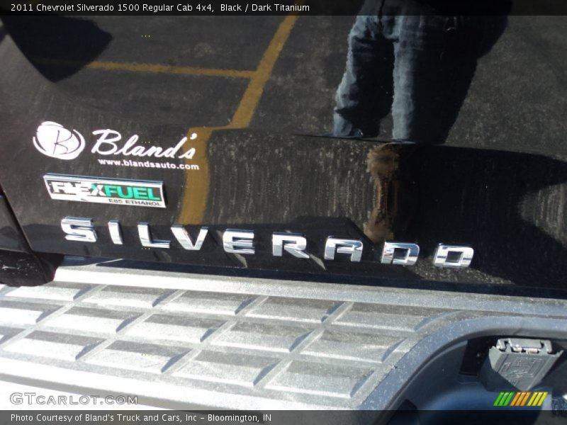 Black / Dark Titanium 2011 Chevrolet Silverado 1500 Regular Cab 4x4