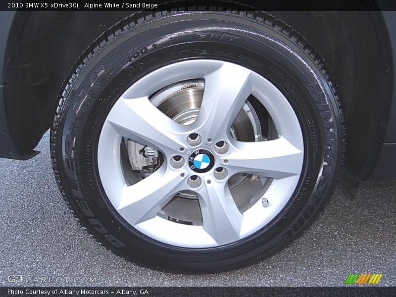 Alpine White / Sand Beige 2010 BMW X5 xDrive30i