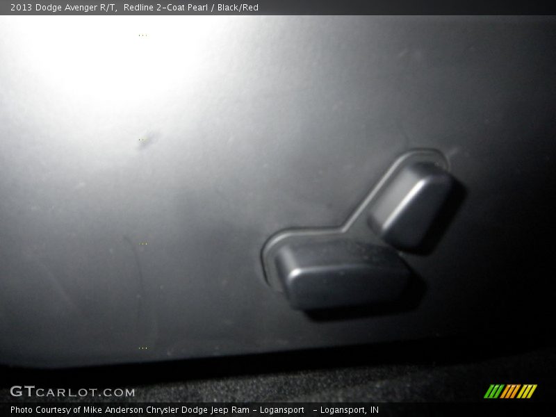 Redline 2-Coat Pearl / Black/Red 2013 Dodge Avenger R/T