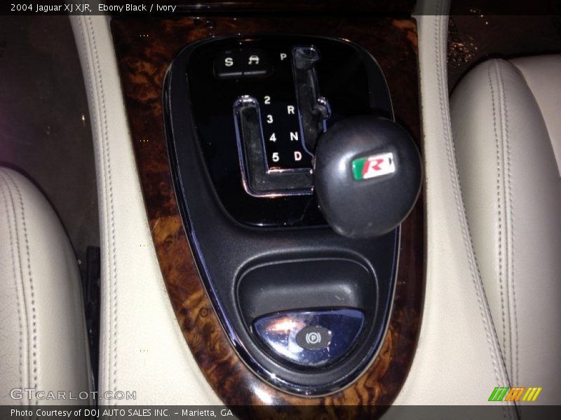 Ebony Black / Ivory 2004 Jaguar XJ XJR