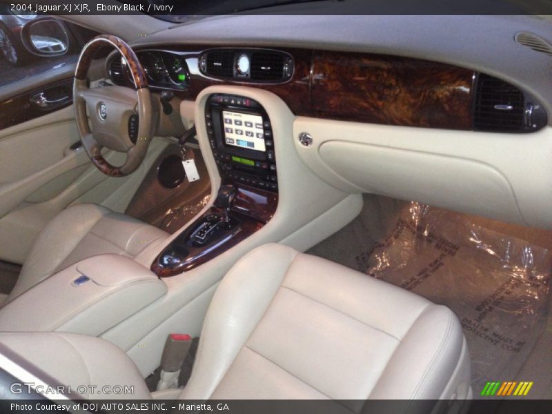 Ebony Black / Ivory 2004 Jaguar XJ XJR