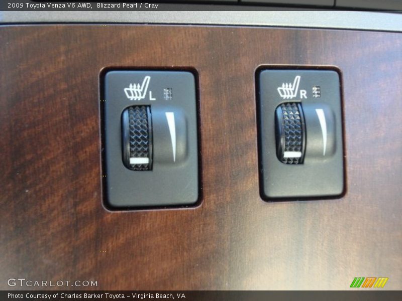 Blizzard Pearl / Gray 2009 Toyota Venza V6 AWD