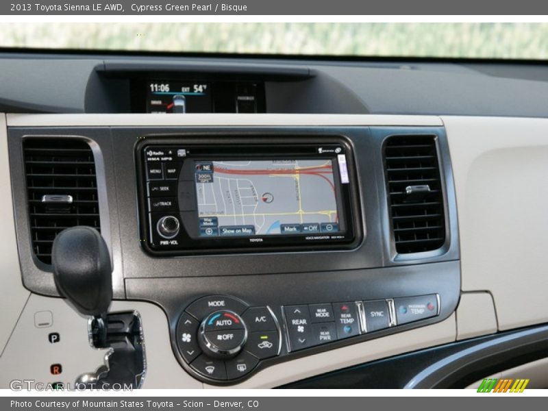 Controls of 2013 Sienna LE AWD