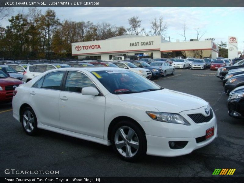 Super White / Dark Charcoal 2010 Toyota Camry SE