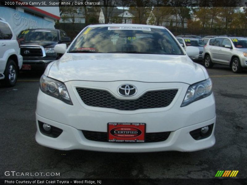 Super White / Dark Charcoal 2010 Toyota Camry SE