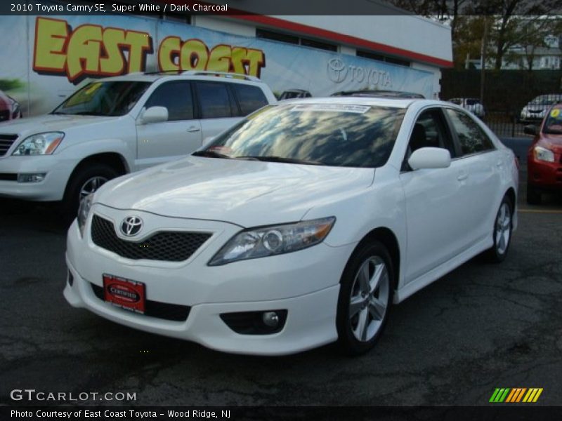 Super White / Dark Charcoal 2010 Toyota Camry SE