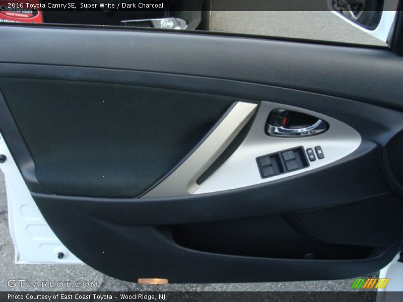 Super White / Dark Charcoal 2010 Toyota Camry SE