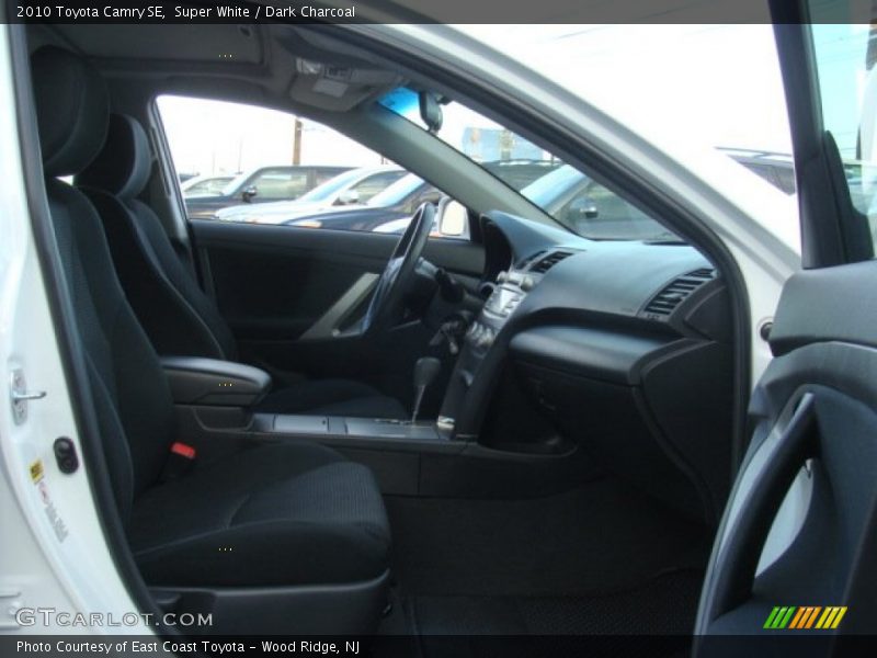 Super White / Dark Charcoal 2010 Toyota Camry SE