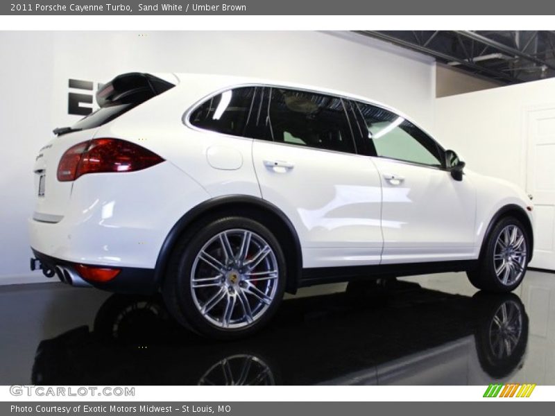 Sand White / Umber Brown 2011 Porsche Cayenne Turbo